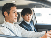 卒業検定を受けている